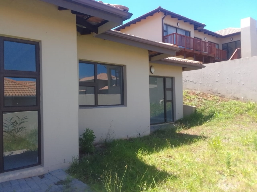 To Let 3 Bedroom Property for Rent in Winterstrand Eastern Cape